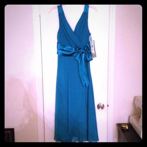 **SALE**Stunning aqua dress 💙💙NWT
