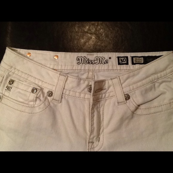 !!NWOT!! Miss Me Jeans - Winter White Skinny - Picture 2 of 3