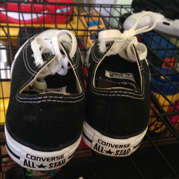 Converse - Picture 2 of 3