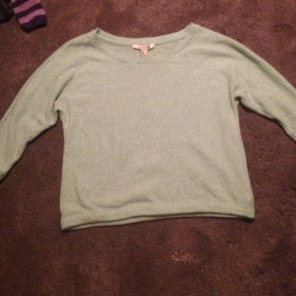 turquoise 3/4 sleeve sparkly top