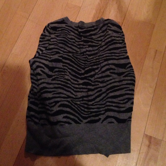 Express sweater - Picture 2 of 3