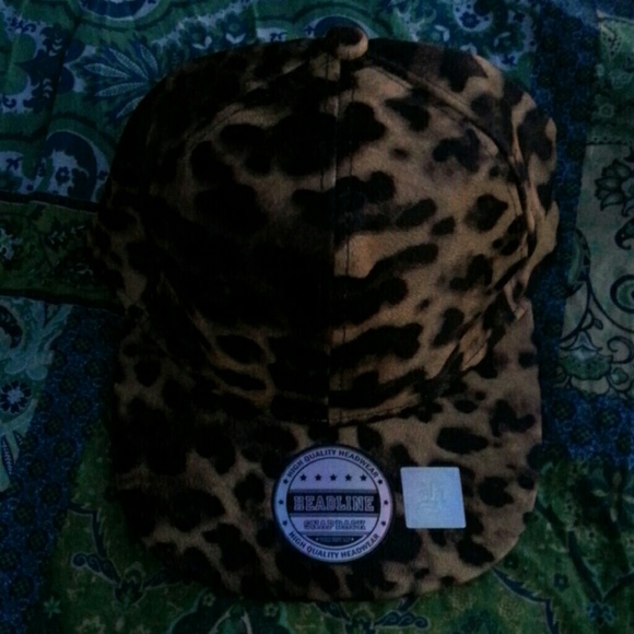 Leopard Cap