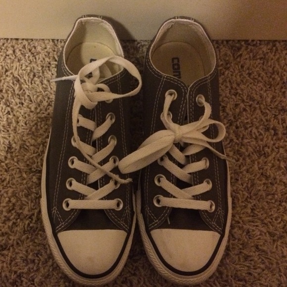 NWOT gray low top converse size 6.5