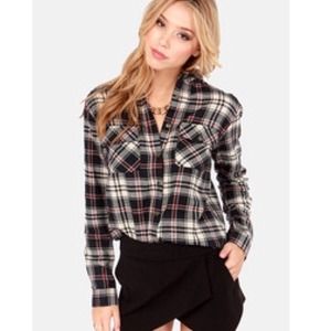 Plaid Flannel Top 🎉 Host Pick 11/23 🎉