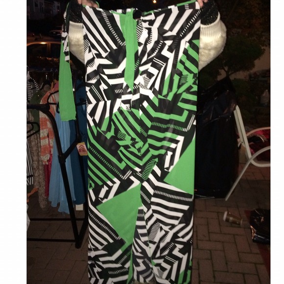 Green black white sheer loose strapless maxi dress