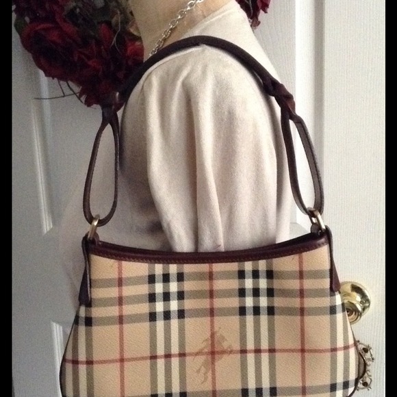 ๐HP 10/17๐100% Authentic Burberry Bag - Picture 2 of 4