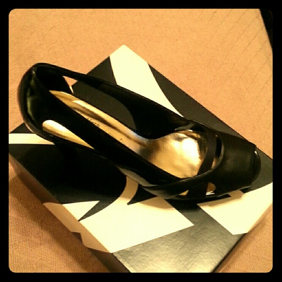 Shoes - Picture 1 of 1