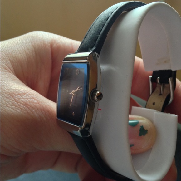 Watch - Picture 3 of 4