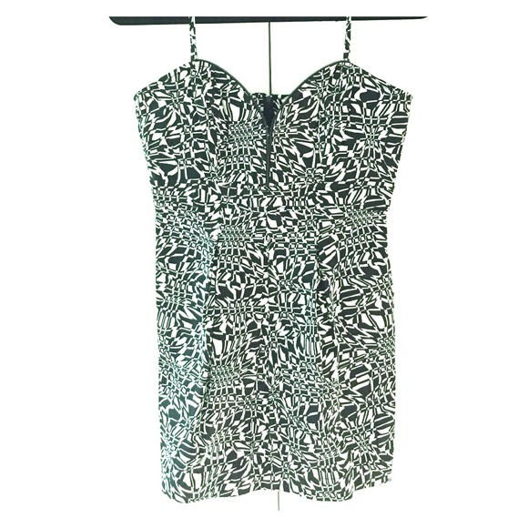 Zara TRF geometric Zipper dress