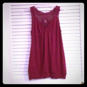💗 Flowy purple / maroon top + lace top back 💗