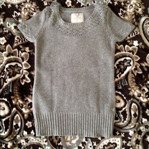 Grey knitted short sleeve sweater!