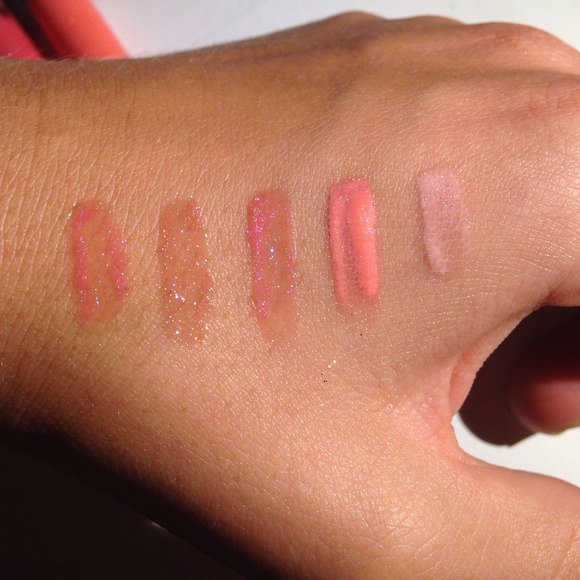5 luscious Benefit lipglosses! - Picture 4 of 4