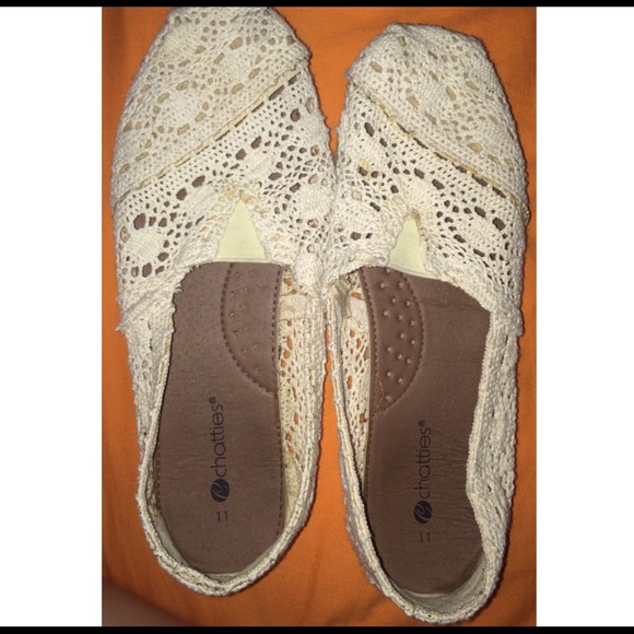 Shoes - 💖CREAM CROCHET FLATS💖