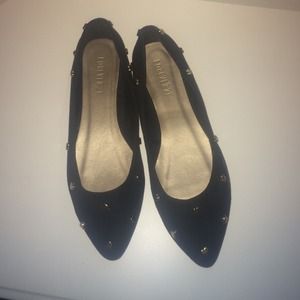 FOREVER 21 FLATS