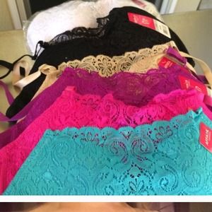 2 Cami bras/ bundle for @kristy_jansson