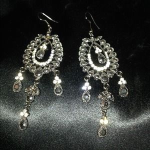 Pewter and clear rhinestone dangle earrings