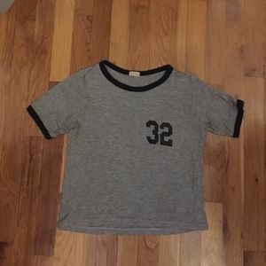 Brandy Melville grey top with navy rim