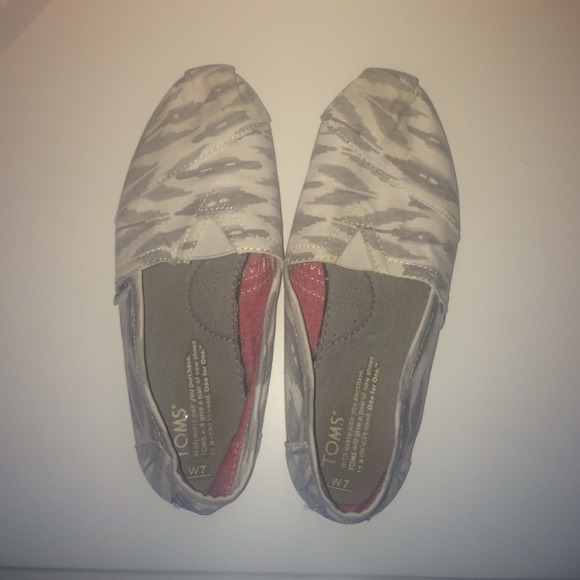 toms