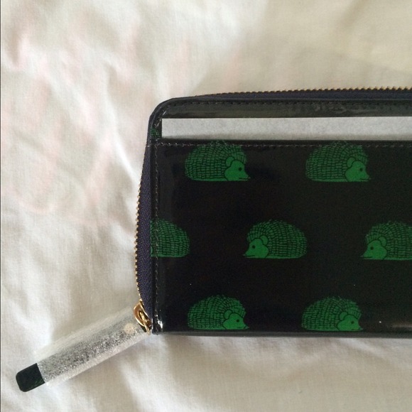 Kate spade Daycation Neda Hedgehog Zip-Wallet - Picture 3 of 3