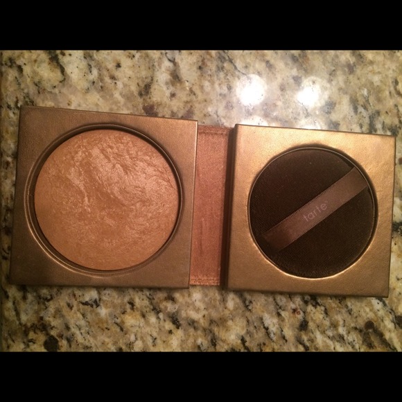 Tarte Bronzer