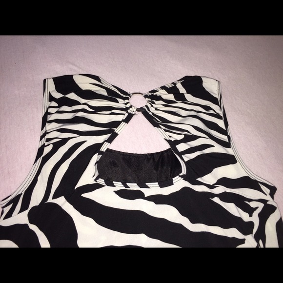 🚫SOLD❤️Vanity Zebra Dress❤️ - Picture 3 of 4