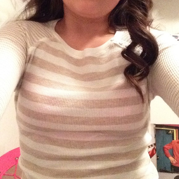 Top - Picture 2 of 2