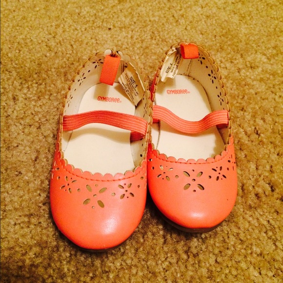 Baby shoes Gymboree size 5