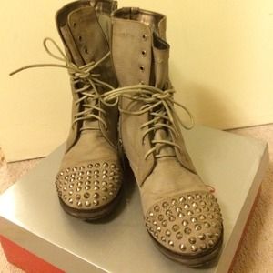Metal Grey combat boots with studs