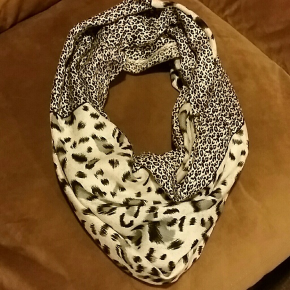 Cheetah Scarf