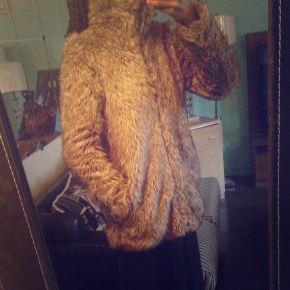 Zara Outerwear - Zara fur faux coat