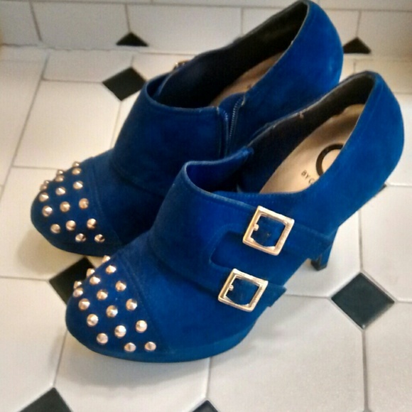 Guess royal blue heels