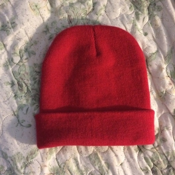 ♥️Cute red beanie♦️ - Picture 1 of 1