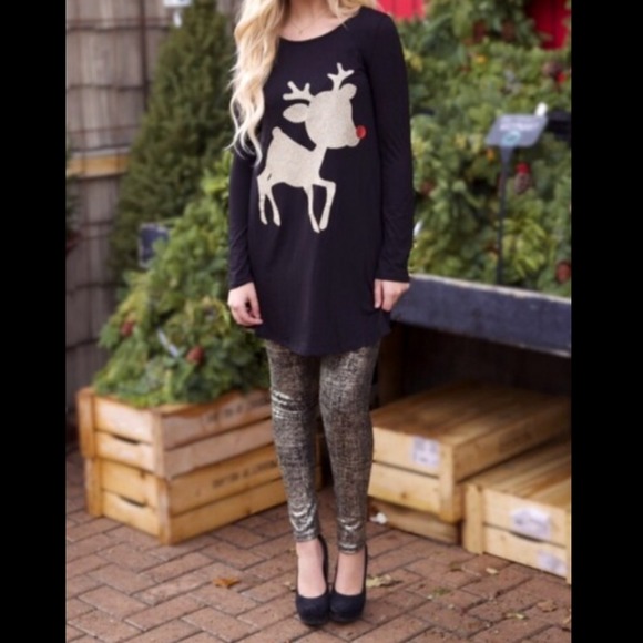 🎉SOLD OUT🎉 Reindeer Gold Glittery Tunic - Picture 3 of 4