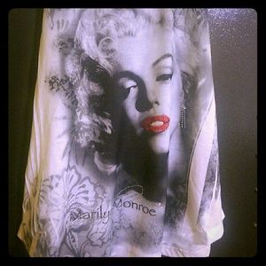 Marilyn Monroe tank top w/rhinestone details