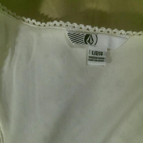 Lace volcom top - Picture 3 of 3