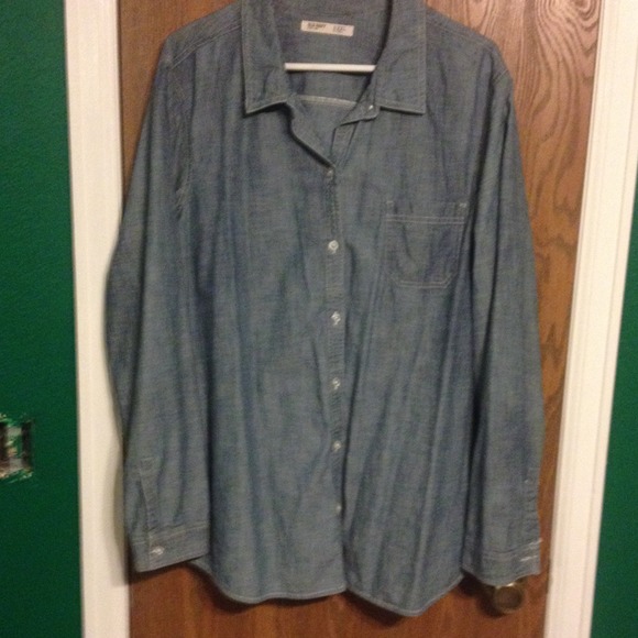 XXL tall chambray button up shirt.