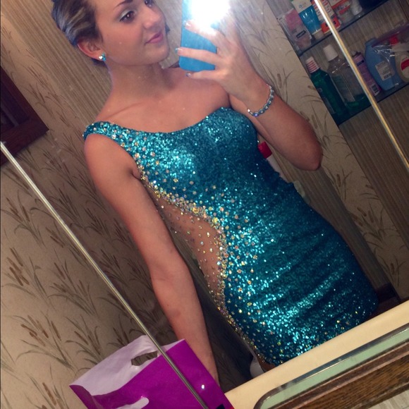 SOLD - Picture 2 of 4