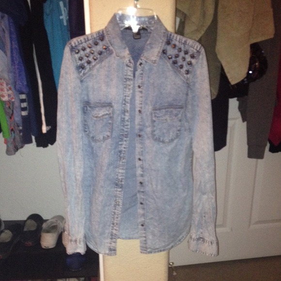 Jean studded jacket