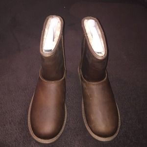 KIDS'
CLASSIC SHORT LEATHER