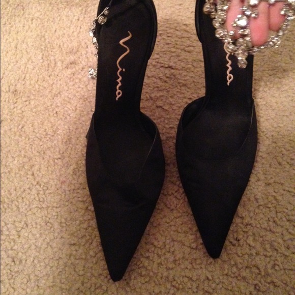 Nina pumps