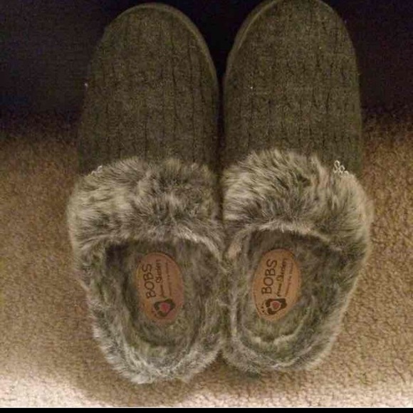 Grey bobs
