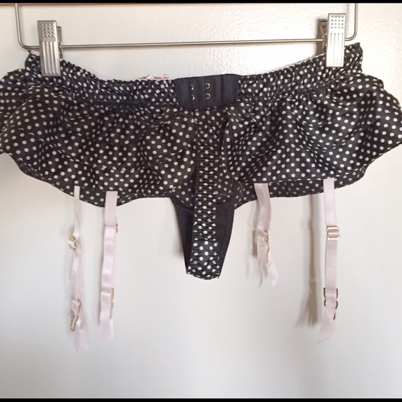 🌟NWT🌙 Victoria's Secret Garter Belt - Picture 3 of 3
