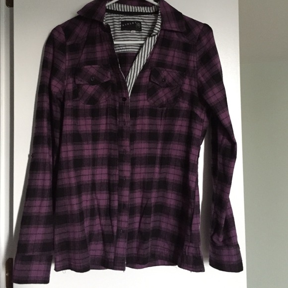 Purple flannel plaid button up shirt