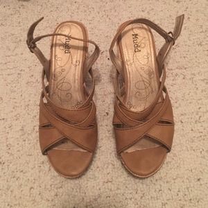 Tan Mudd wedge platform sandals
