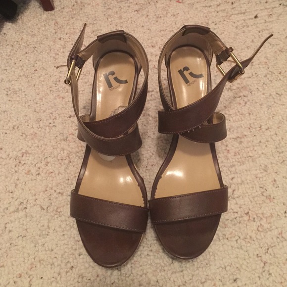 Brown wedge platform shoes
