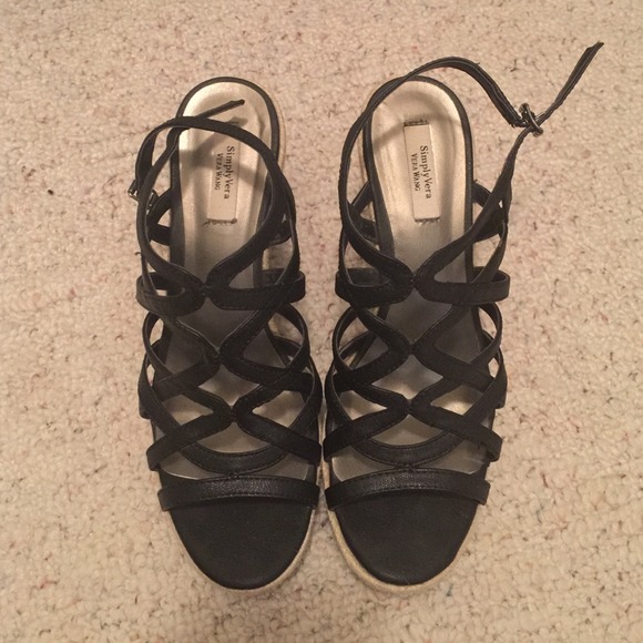 Black Simply Vera Wang platform wedge sandals