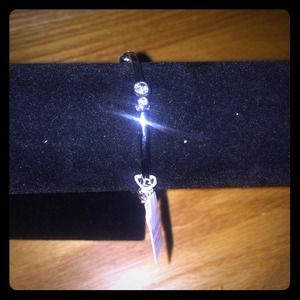 NWT Lia Sophia Bangle