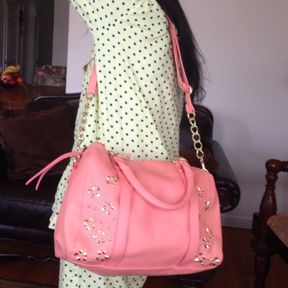 Handbags - Peachy pink satchel.