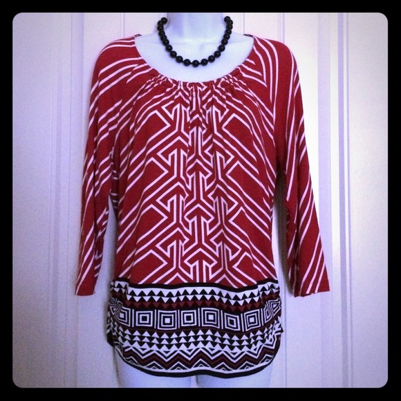 Chico's Tops - SOLD✨B1G1 FREE✨ Chico's Tribal Print Top
