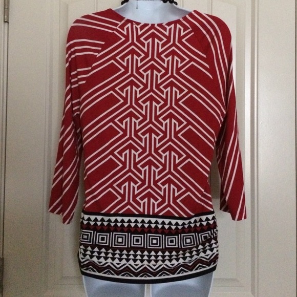 SOLD✨B1G1 FREE✨ Chico's Tribal Print Top - Picture 4 of 4